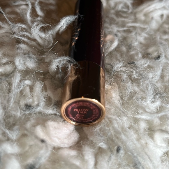 Charlotte Tilbury HYALURONIC HAPPIKISS
PILLOW TALK - Picture 3 of 4